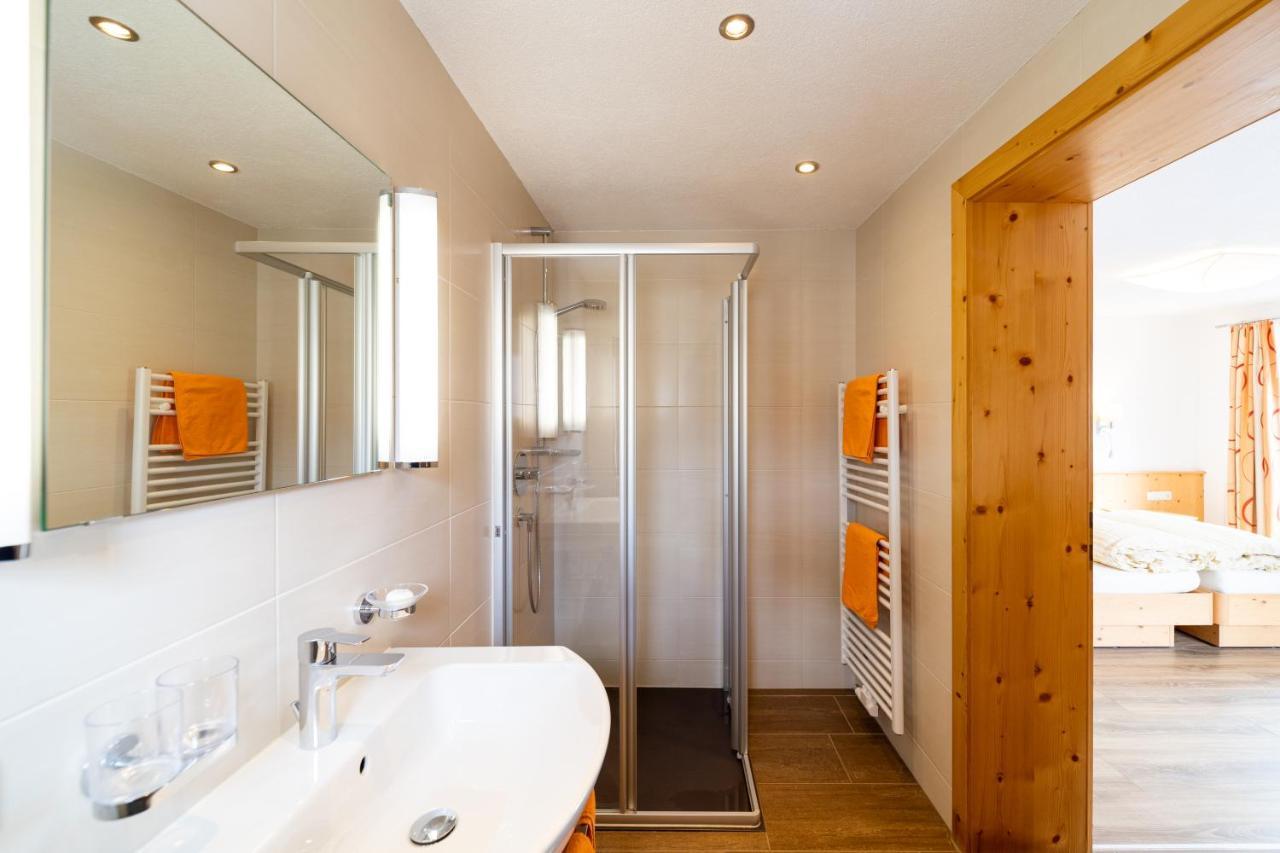Haus Rosmarie Apartment Sankt Anton am Arlberg Bagian luar foto