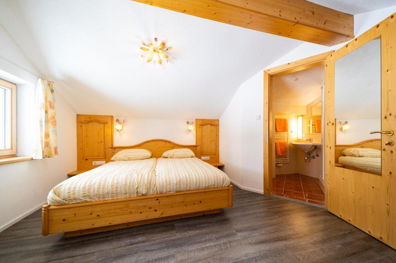 Haus Rosmarie Apartment Sankt Anton am Arlberg Bagian luar foto