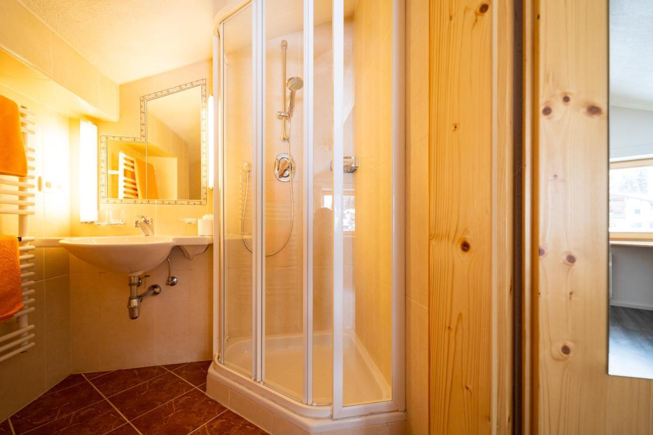Haus Rosmarie Apartment Sankt Anton am Arlberg Bagian luar foto
