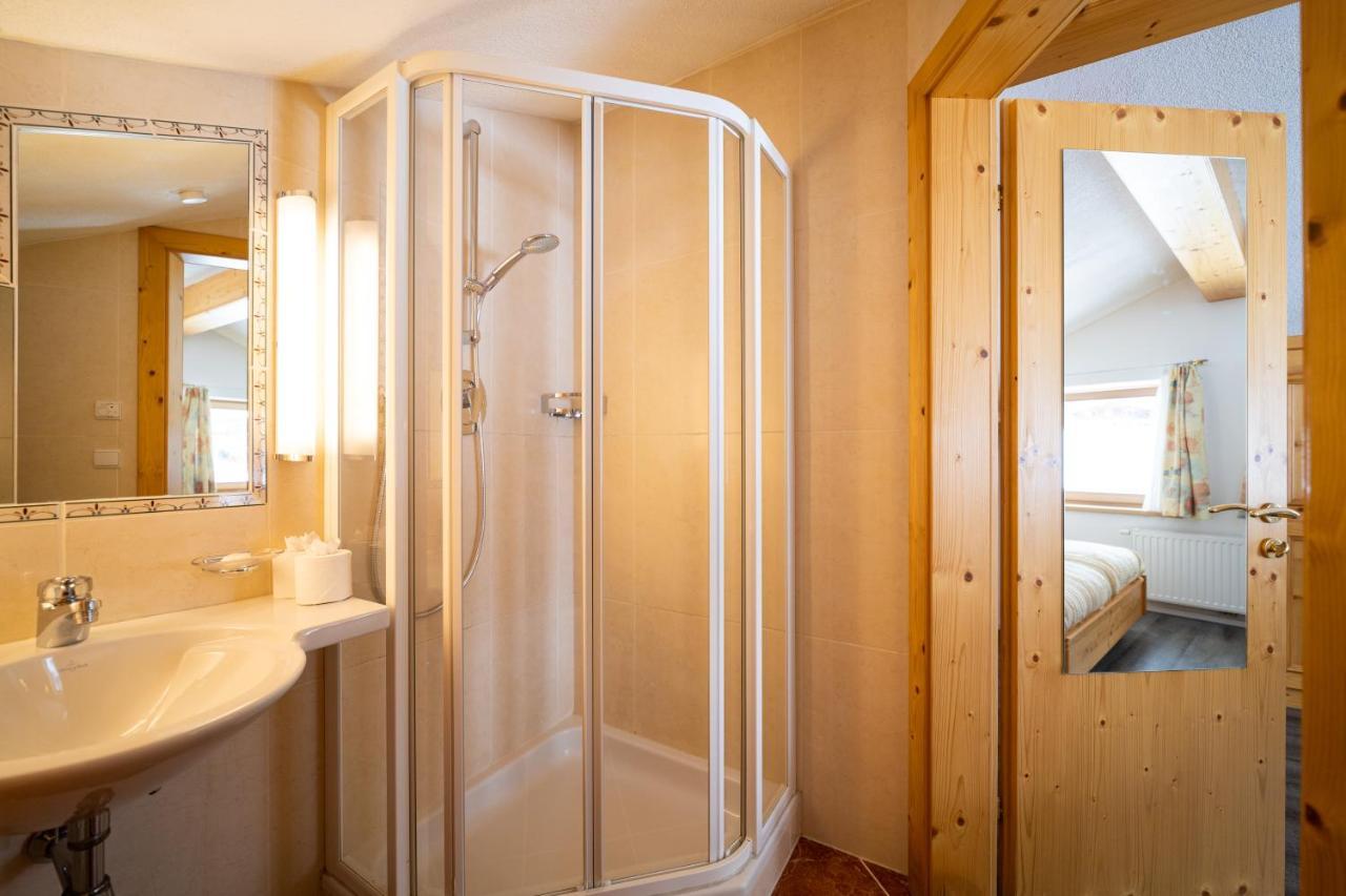 Haus Rosmarie Apartment Sankt Anton am Arlberg Bagian luar foto