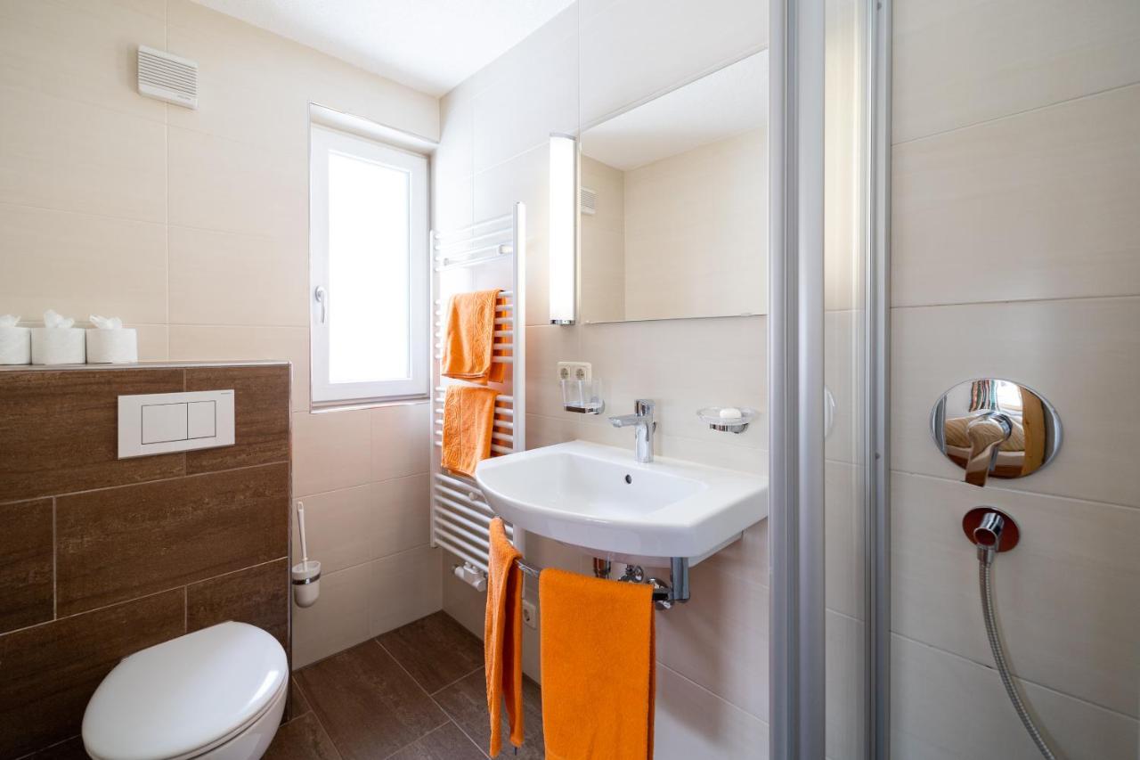 Haus Rosmarie Apartment Sankt Anton am Arlberg Bagian luar foto