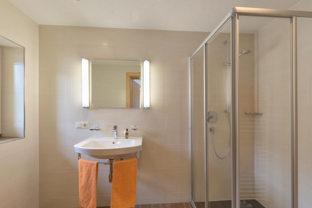 Haus Rosmarie Apartment Sankt Anton am Arlberg Bagian luar foto